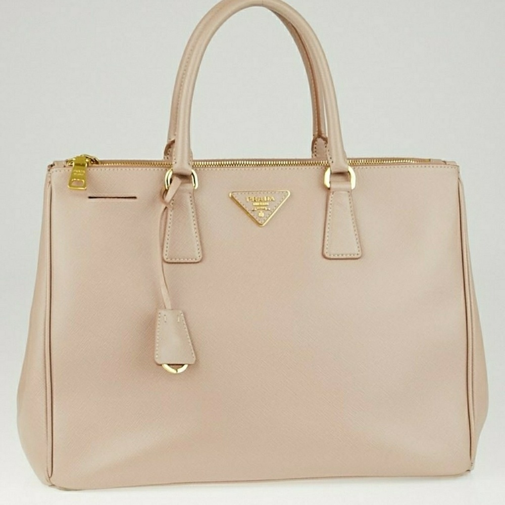 Prada Saffiano Lux Double-Zip Tote Bag in Cammeo
